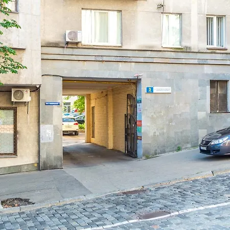 Apartment Triokhsviatytelskaya Street 3 Kyiv