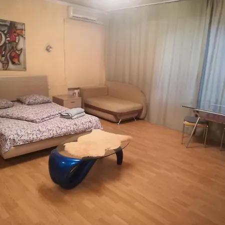 Apartment Triokhsviatytelskaya Street 3 Kyiv