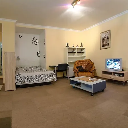 Triokhsviatytelskaya Street 3 * Kyiv